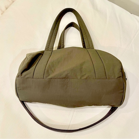 Lululemon On My Level Barrel Bag *16L - Picture 7 of 10